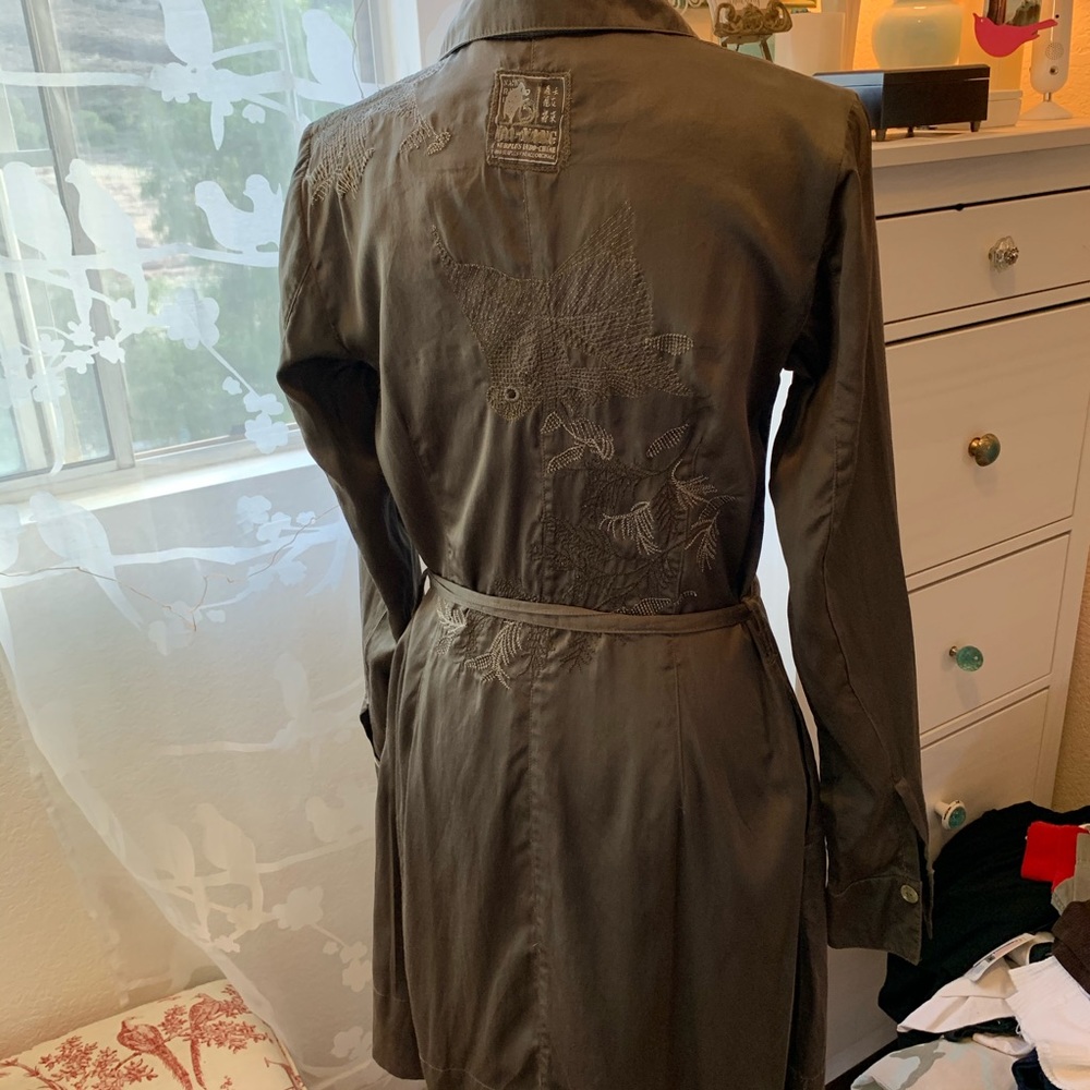 Da-Nang silk collared long sleeve embroidered S